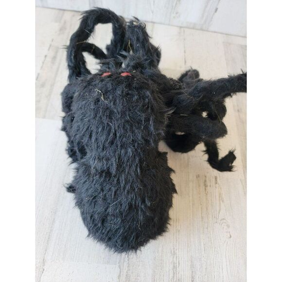 Large fuzzy black red eye tarantula Halloween prop scary spider - Picture 3 of 6